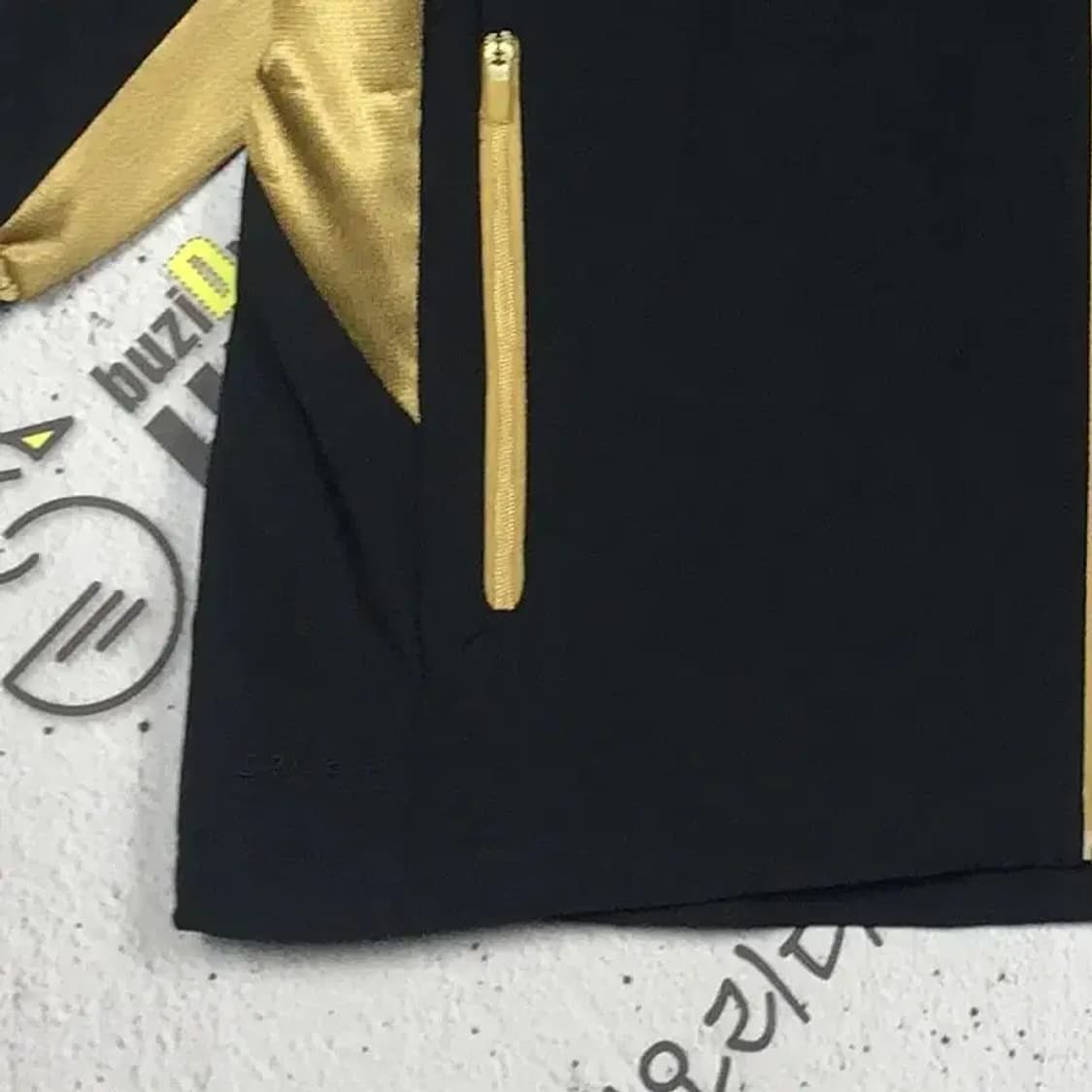 나이키 드라이핏 7부소매 바람막이 자켓 블랙 골드 M 3800167 상품이미지3