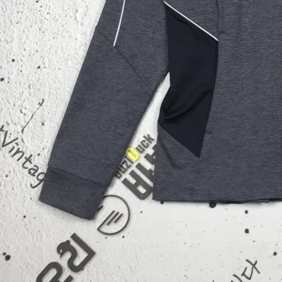 노스페이스 여성 트레이닝 집업 자켓 그레이 M/90 3800168 상품이미지4