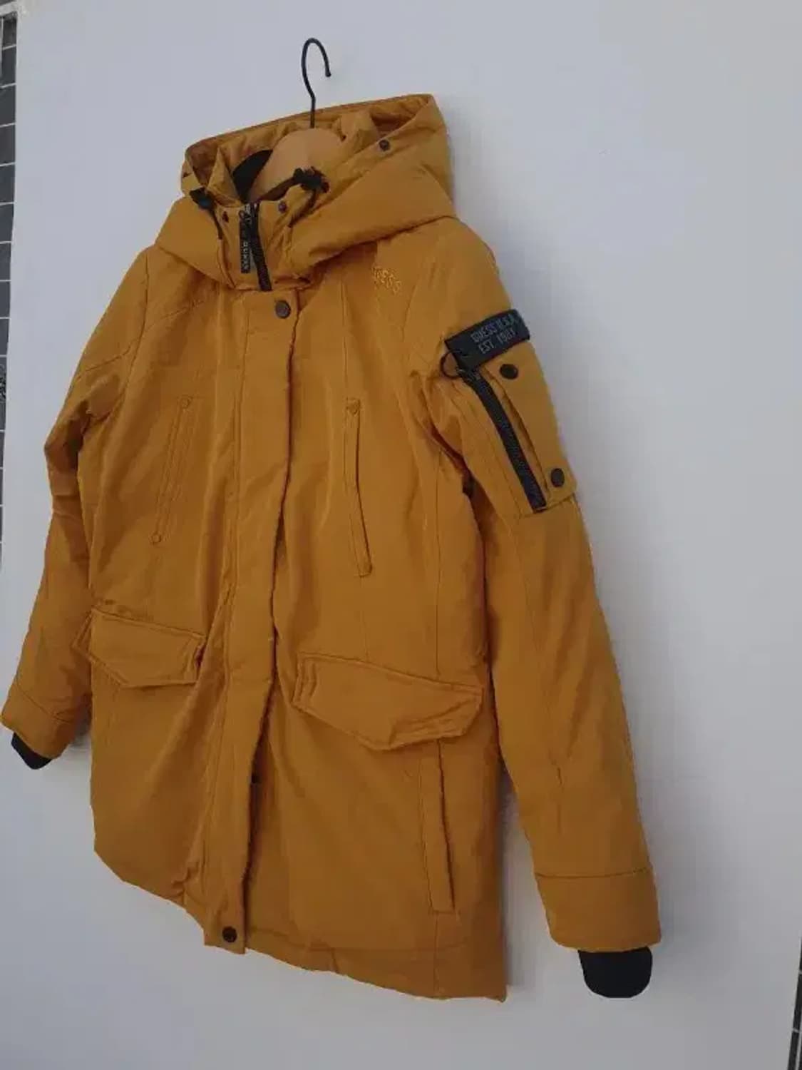 게스 덕다운 하프 패딩 ㅡ3052 상품이미지4