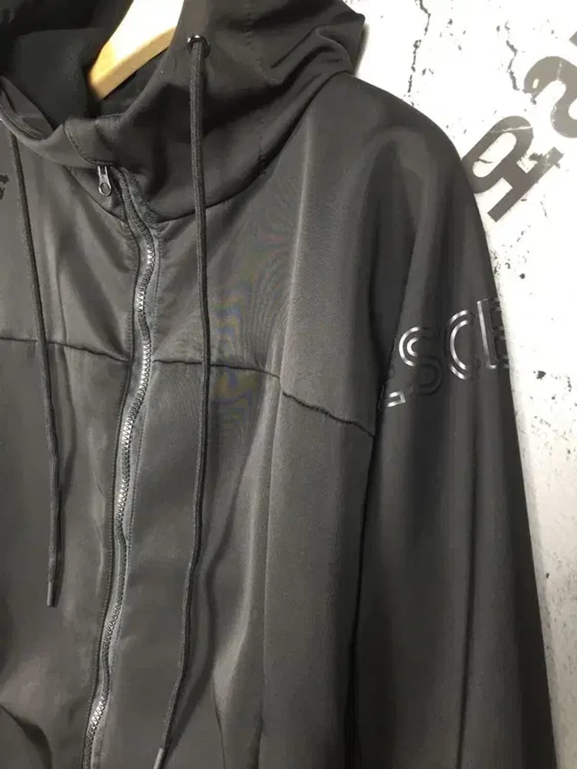 데상트 여성 기모 후드 집업 롱 자켓 블랙 100 3200063 상품이미지8