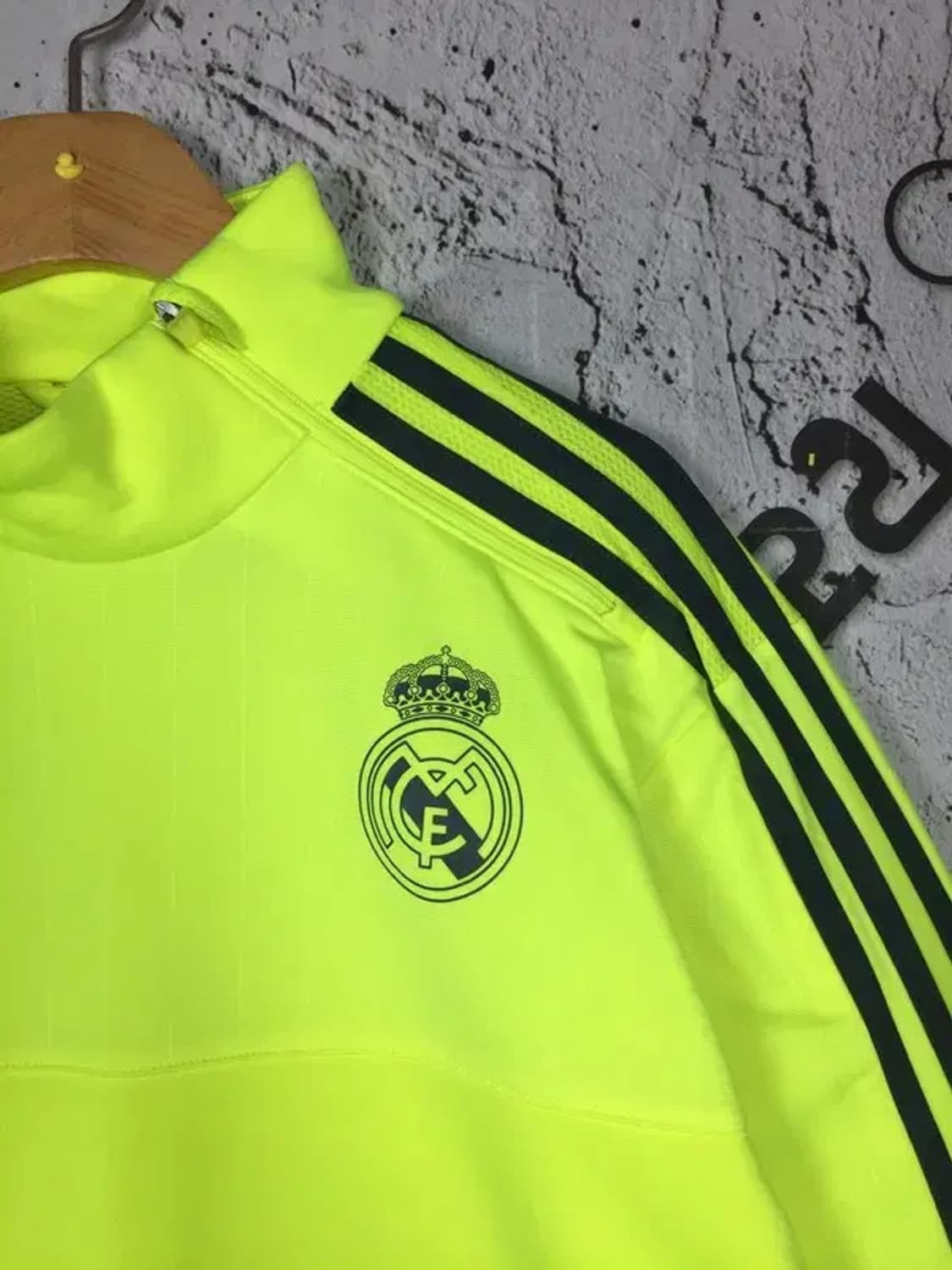 아디다스 레알마드리드 드릴탑 사이드 집업 져지 형광 95 3100246 상품이미지4