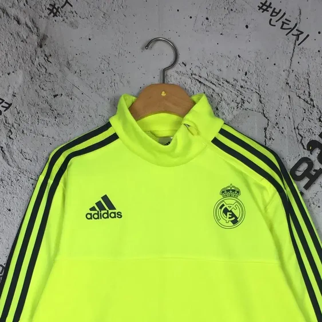 아디다스 레알마드리드 드릴탑 사이드 집업 져지 형광 95 3100246 상품이미지6