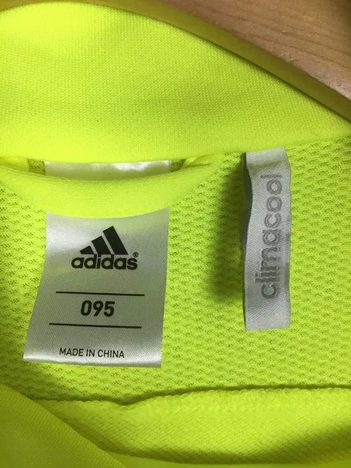 아디다스 레알마드리드 드릴탑 사이드 집업 져지 형광 95 3100246 상품이미지9