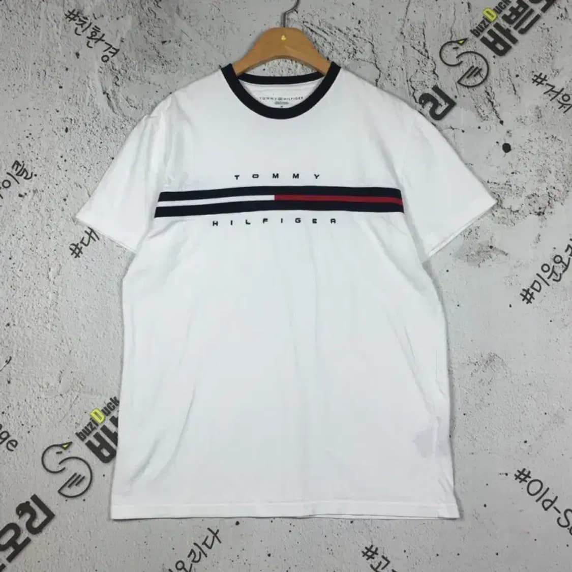 타미힐피거 TOMMY 플래그 반팔 티 화이트 M 1000484 상품이미지1