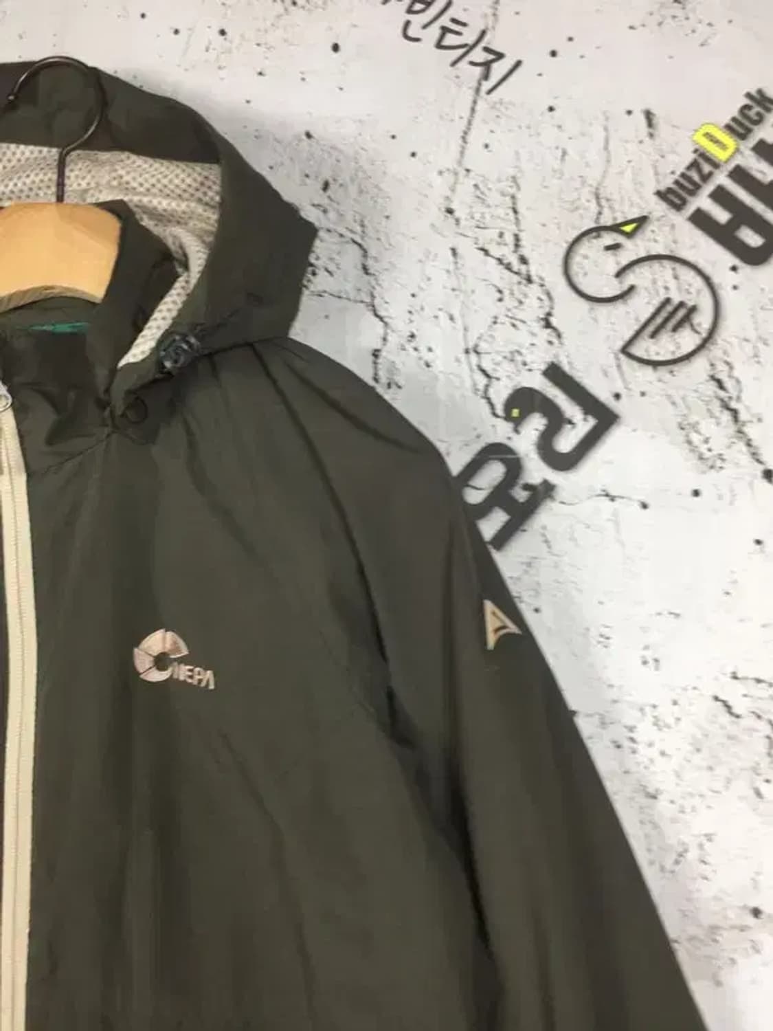 네파 NEPA 여성 플로리나 바람막이 자켓 카키 M 3800181 상품이미지4