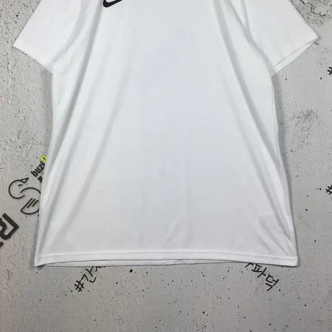 나이키 NIKE 기능성 메쉬 반팔 티 화이트 XL 1000485 상품이미지5