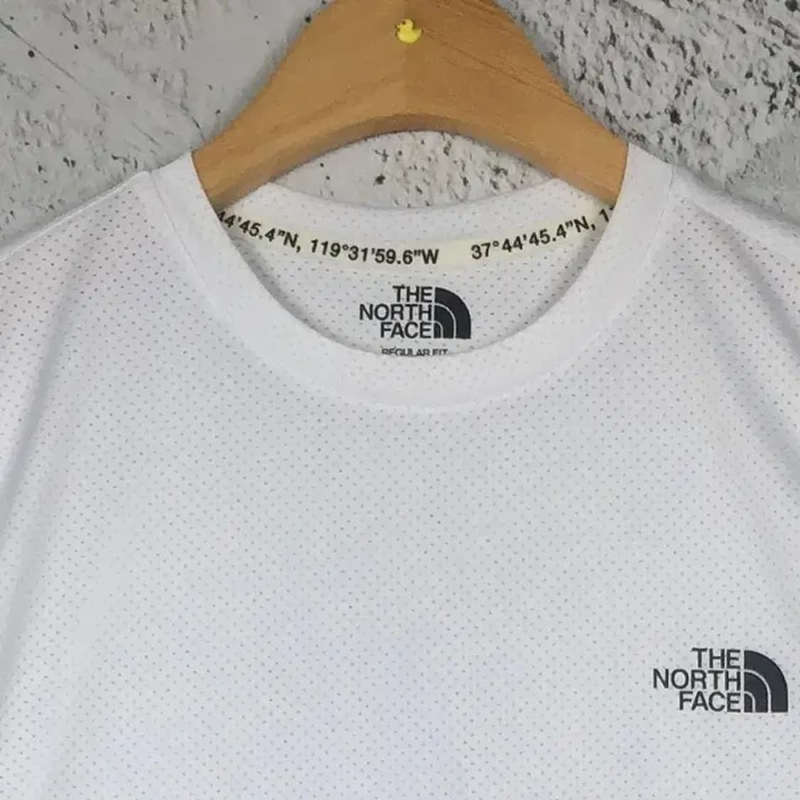 노스페이스 레귤러핏 여성 반팔 티 화이트 S/90 1000500 상품이미지5