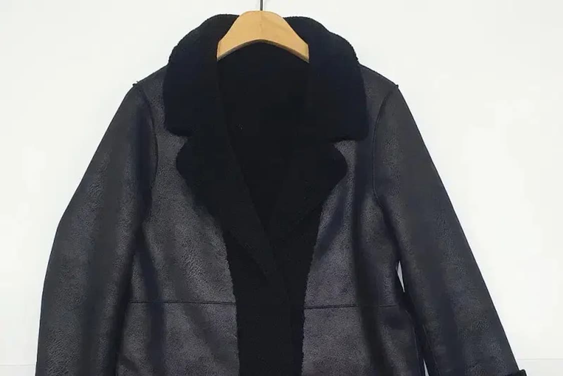 라돌체비타 블랙 무스탕 코트 블랙 3400026 상품이미지3