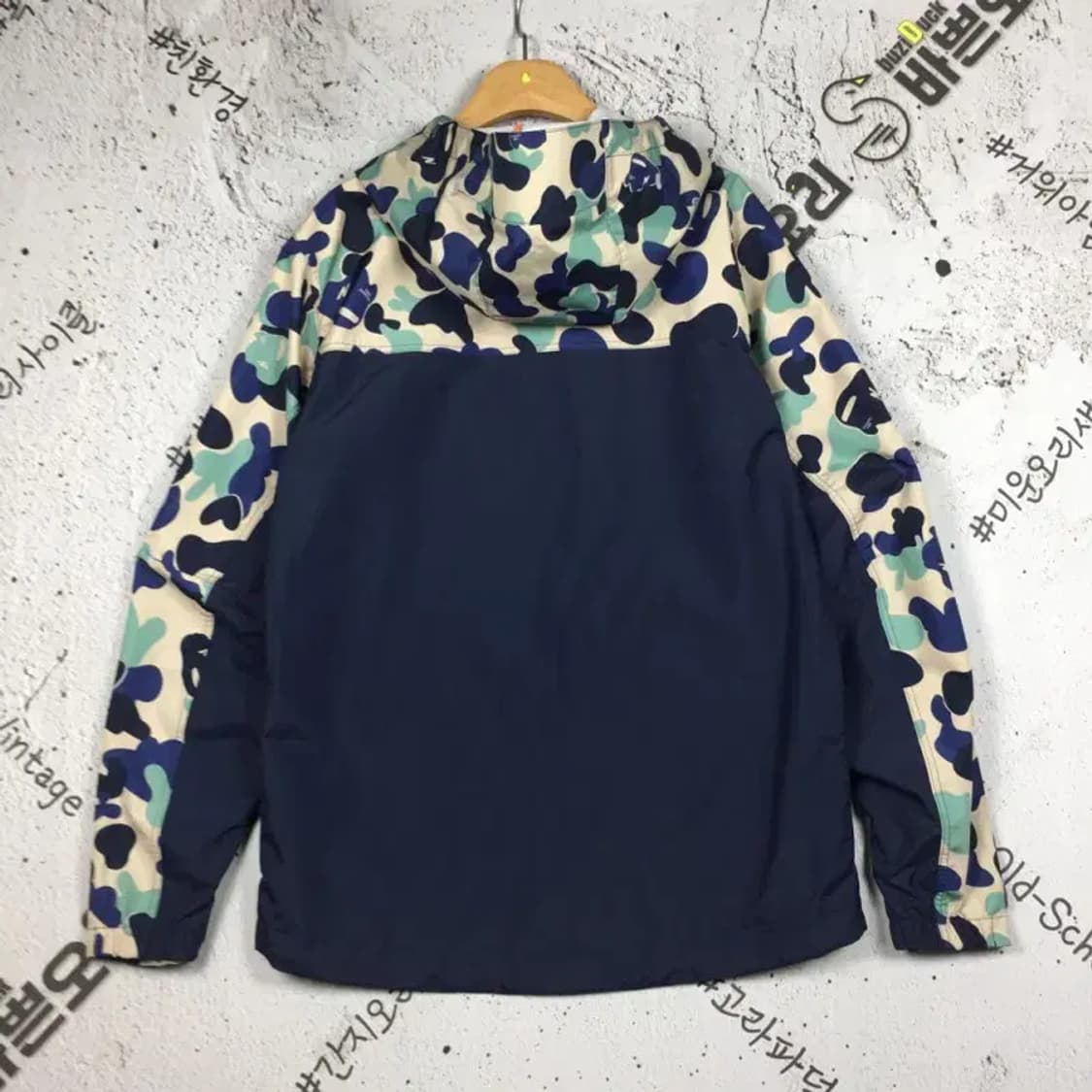 뉴발란스 NB 카모 패턴 바람막이 자켓 네이비 95(M) 3800192 상품이미지2