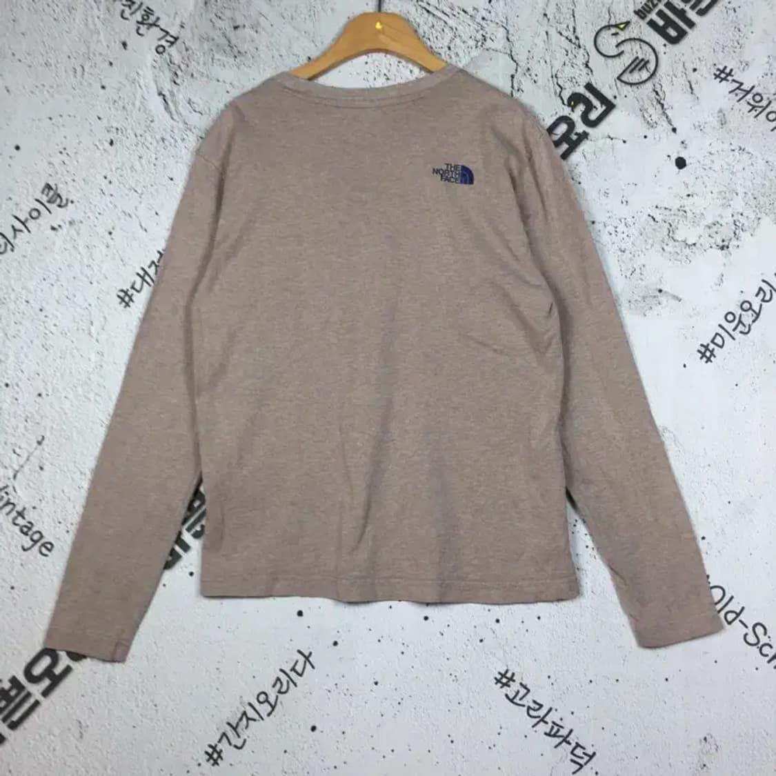 노스페이스 여성 포켓 긴팔 티 멜란지 베이지 M/95 2100153 상품이미지2