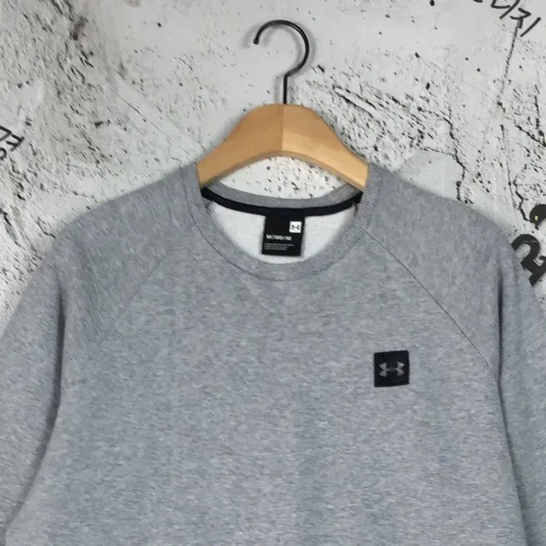 언더아머 약기모 맨투맨 라이트 그레이 M 2200241 상품이미지5