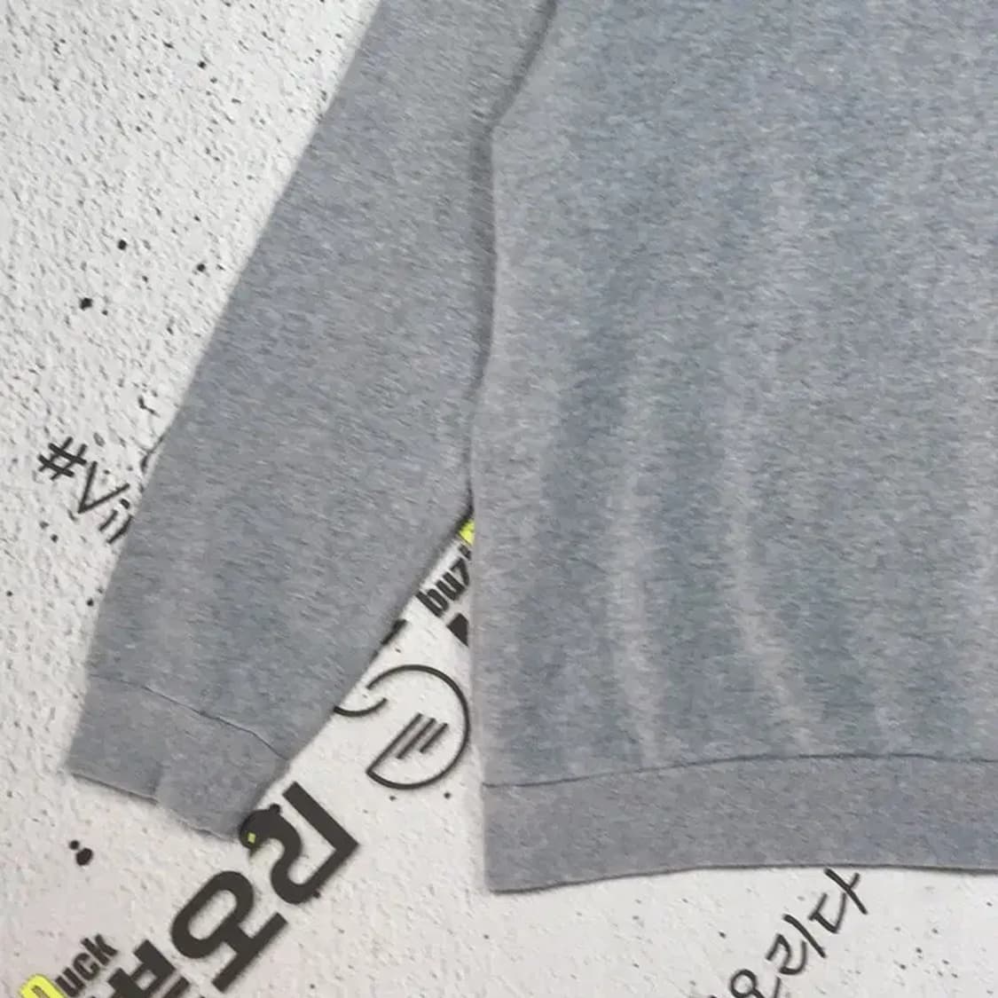 언더아머 약기모 맨투맨 라이트 그레이 M 2200241 상품이미지6