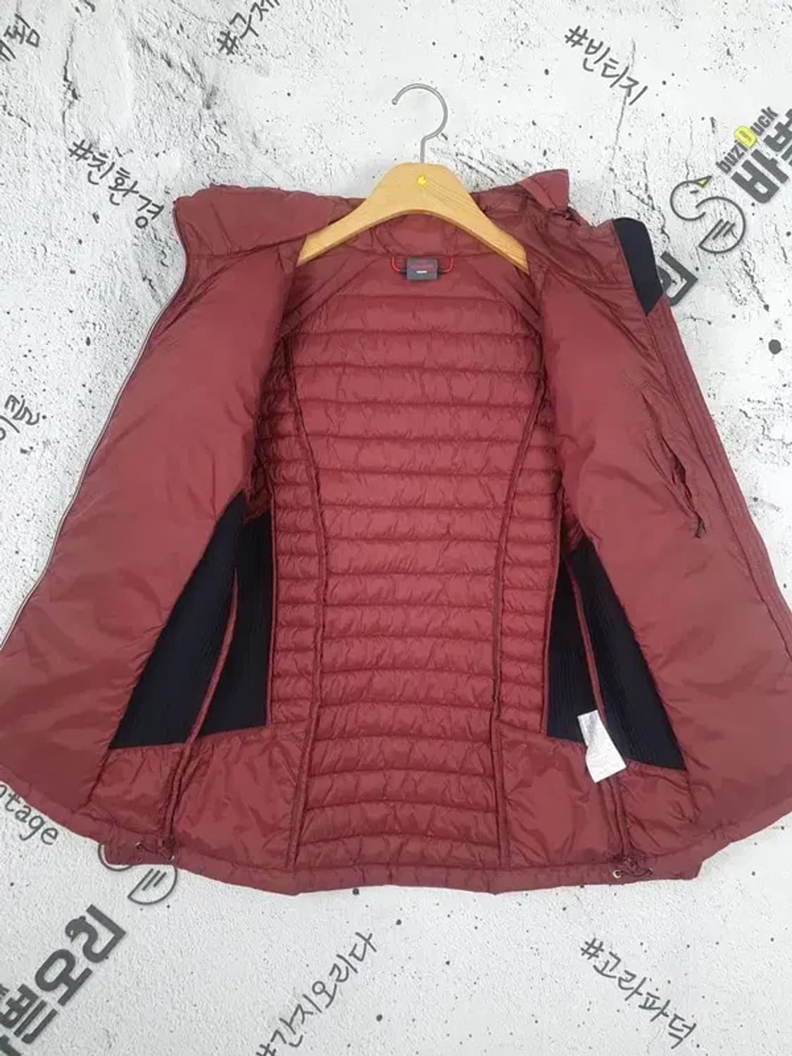 아이더 EIDER 여성 경량 후드 패딩 다크코랄 3400113 상품이미지10