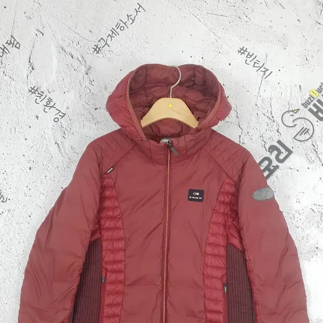 아이더 EIDER 여성 경량 후드 패딩 다크코랄 3400113 상품이미지3