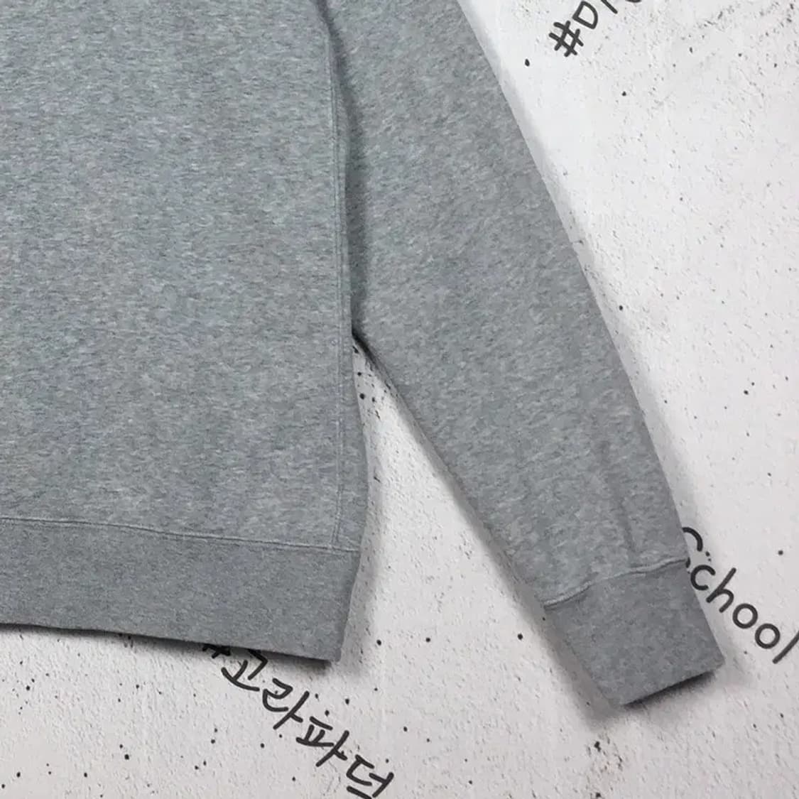 나이키 자수로고 스웻셔츠 맨투맨 라이트 그레이 M 2200245 상품이미지7