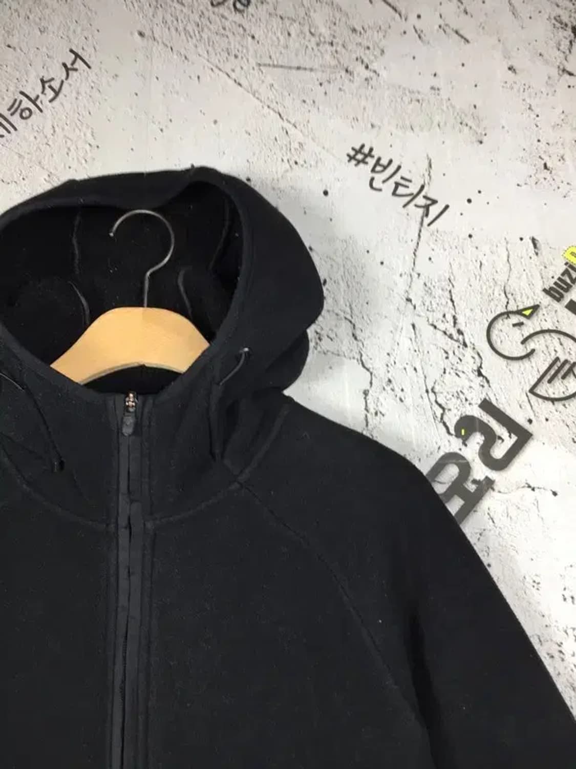 데상트 기모 후리스 후드 집업 점퍼 블랙 M 3400165 상품이미지4