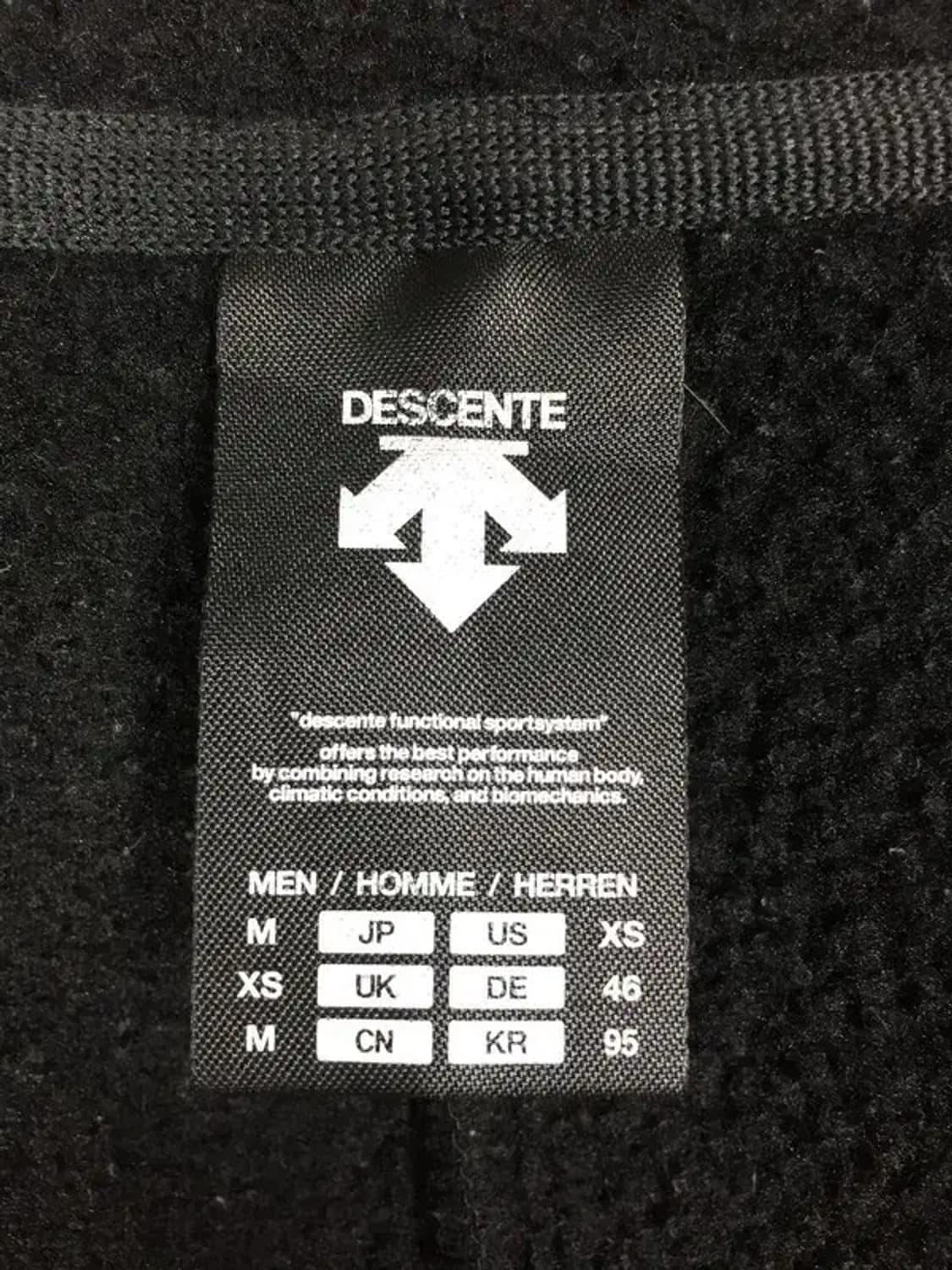 데상트 기모 후리스 후드 집업 점퍼 블랙 M 3400165 상품이미지7