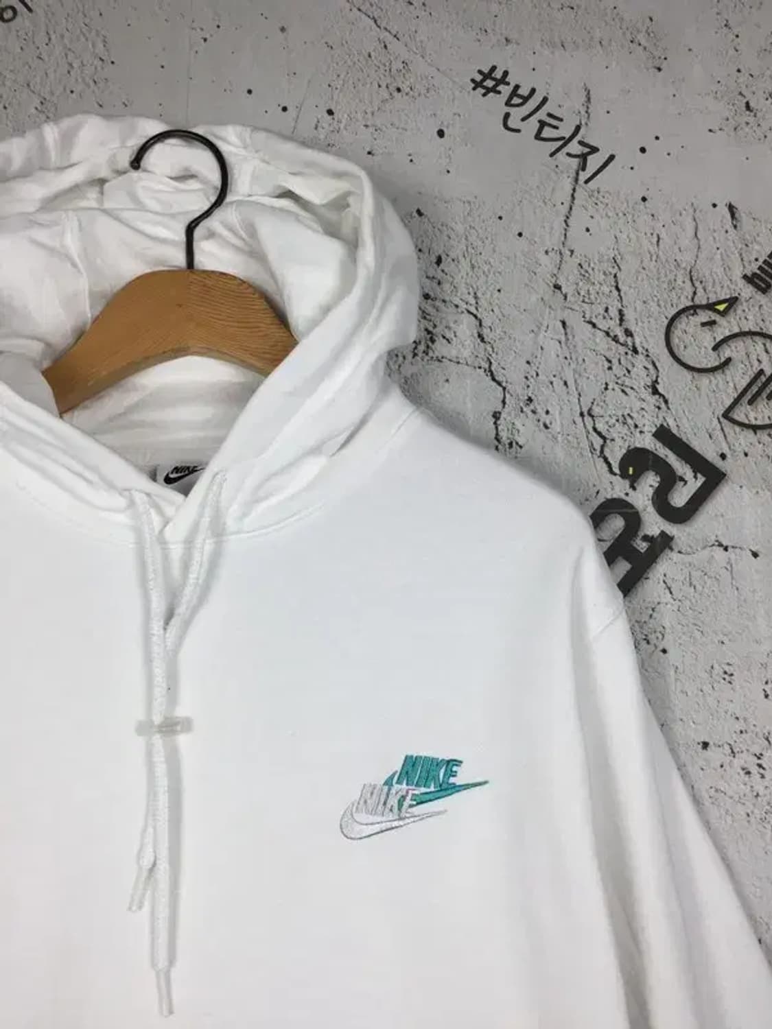 나이키 멀티로고 백프린팅 후드티 화이트 L 2300239 상품이미지4