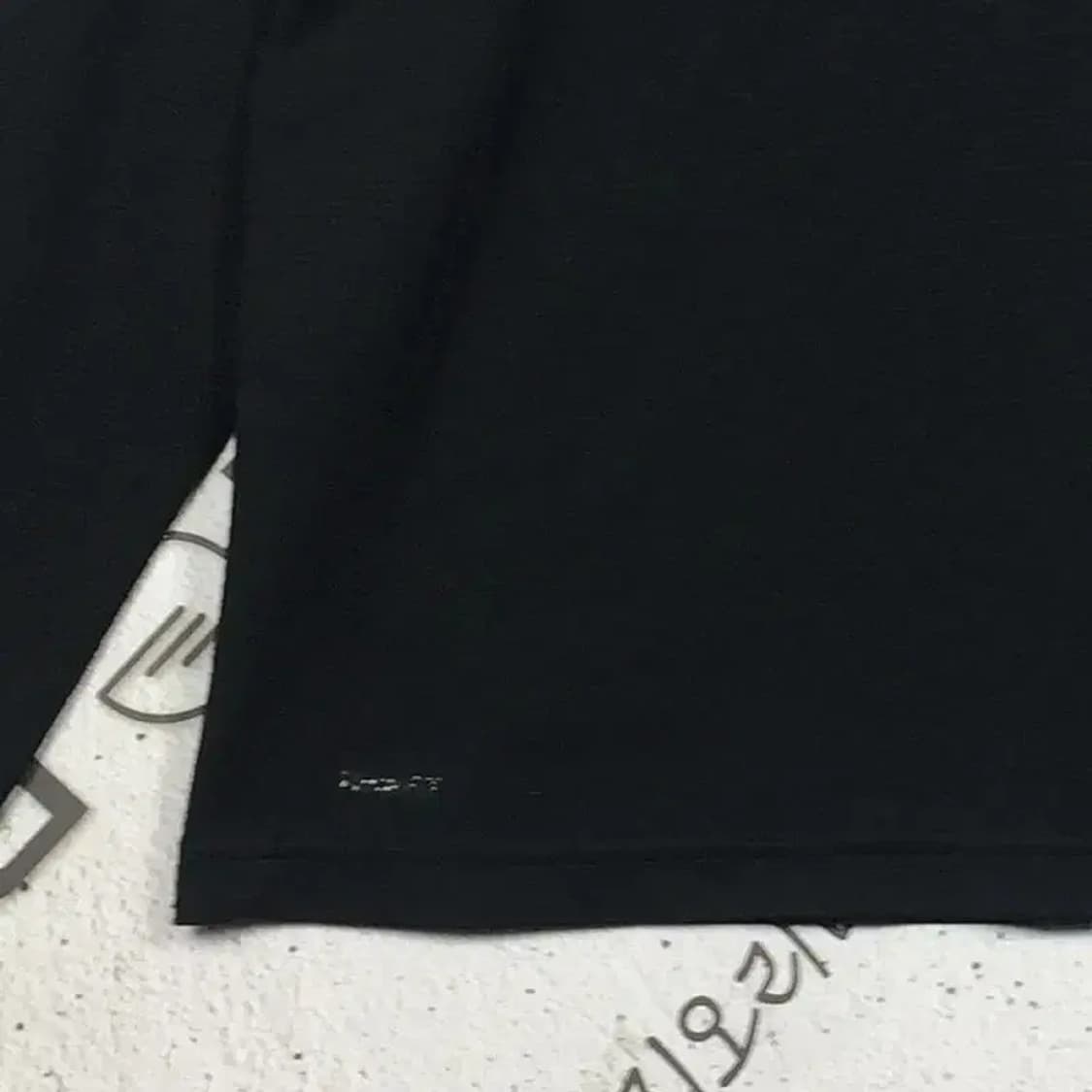 나이키 핏드라이 기능성 긴팔 티 블랙 L 2100168 상품이미지4