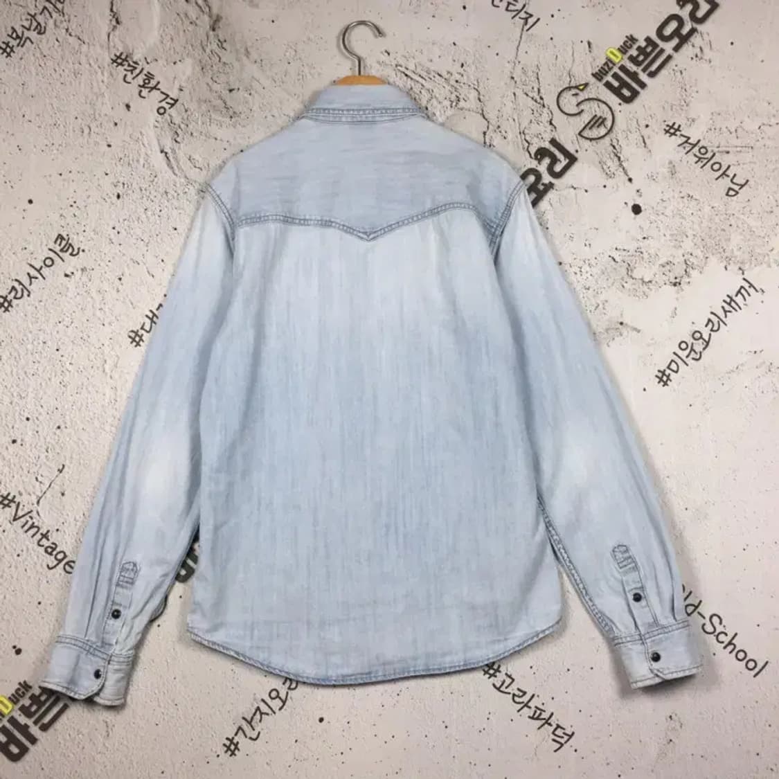 디키즈 포켓 워시드 데님 셔츠 연청 LARGE 1100373 상품이미지2
