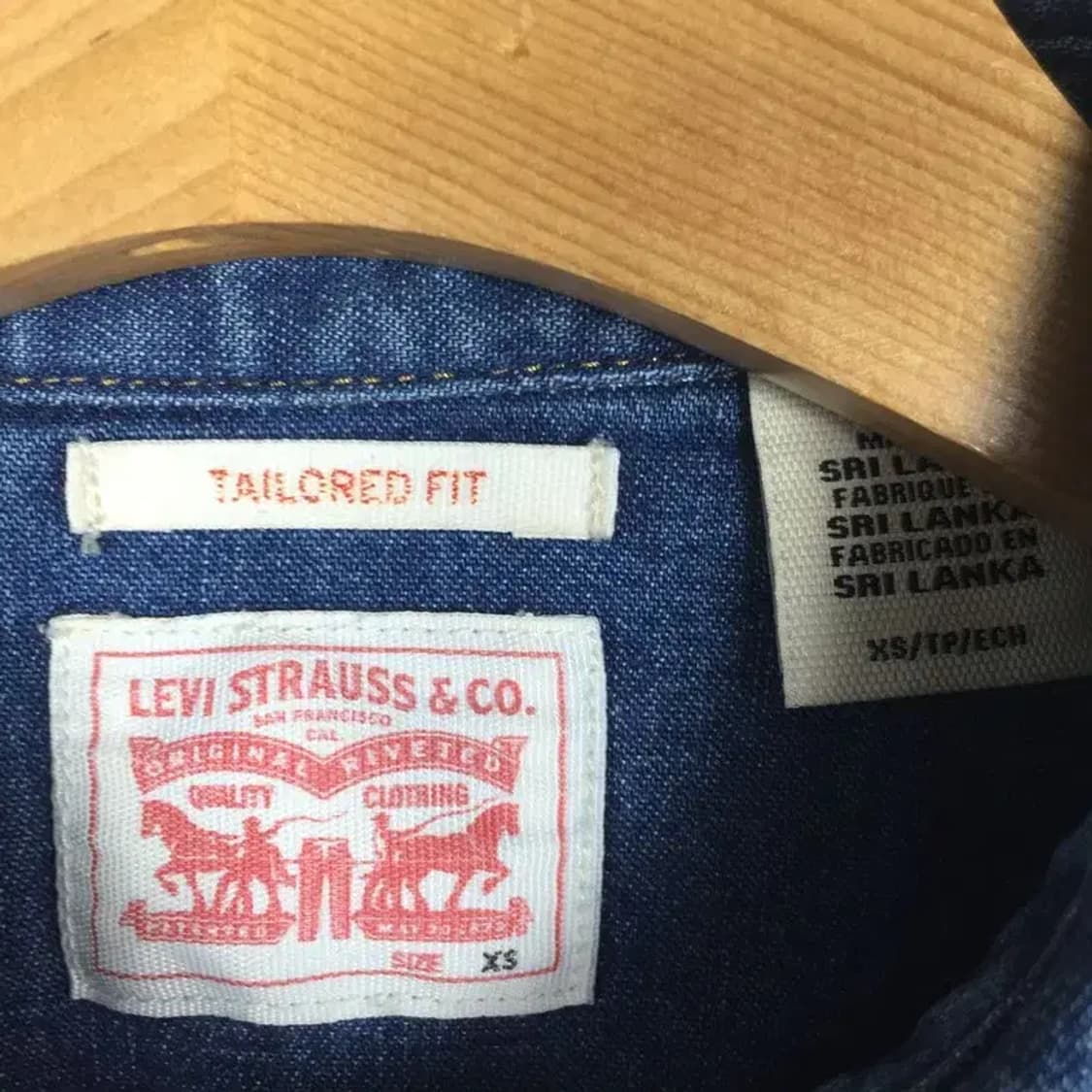 리바이스 여성 클래식 웨스턴 데님 셔츠 진청 XS 1100379 상품이미지7