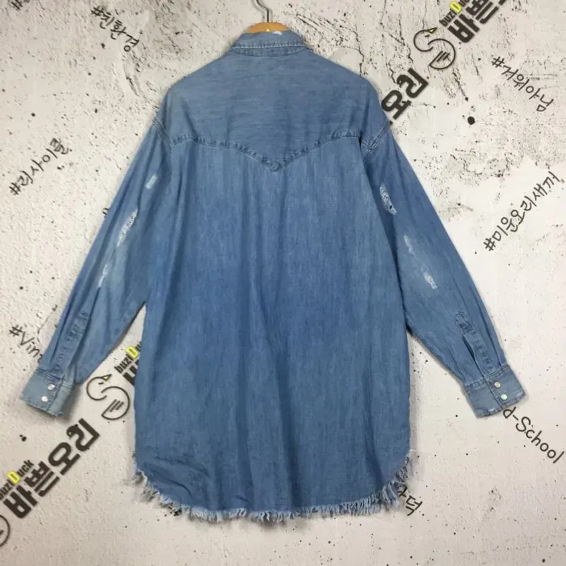 리바이스 커팅진 롱 데님 셔츠 자켓 연청 XS 1100378 상품이미지2