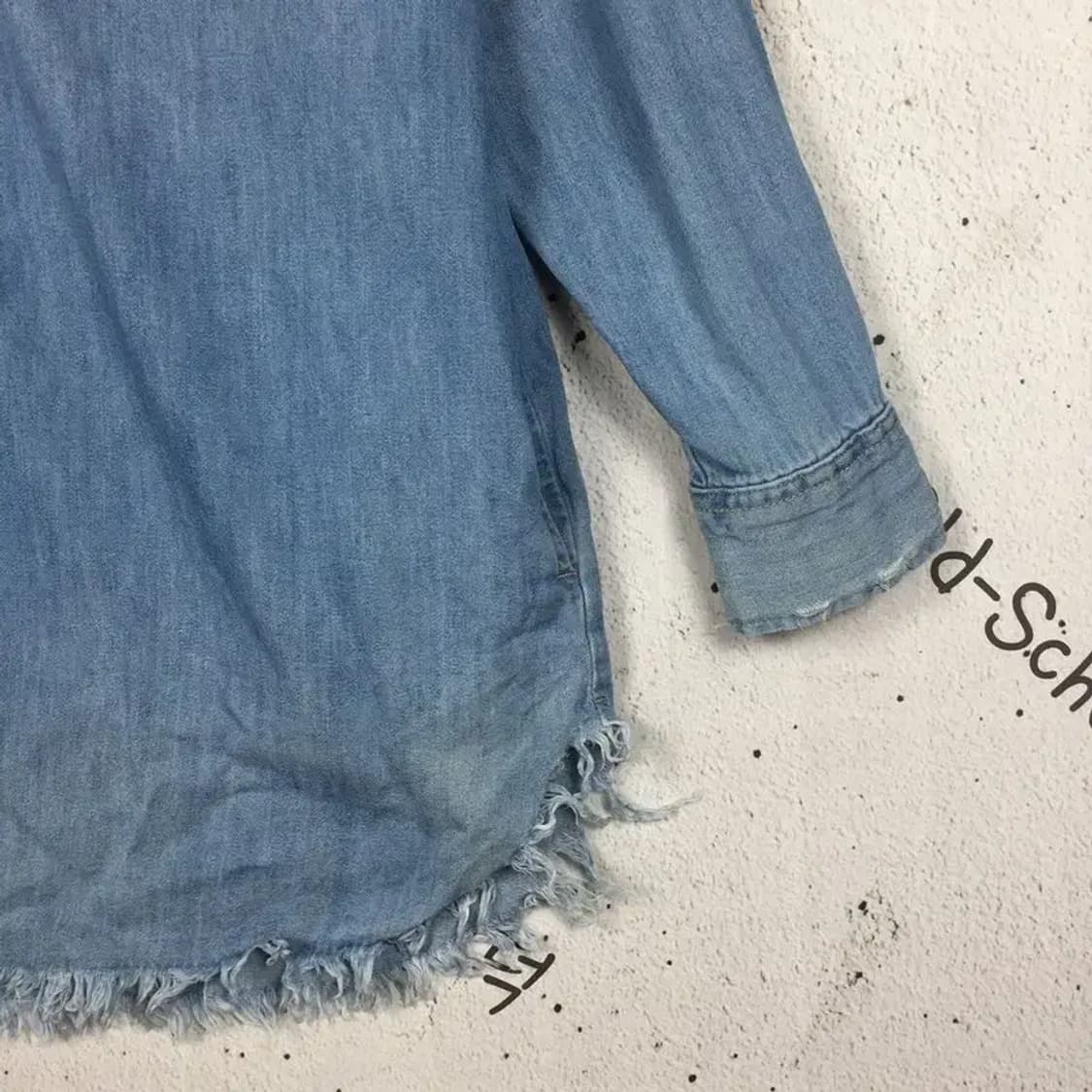 리바이스 커팅진 롱 데님 셔츠 자켓 연청 XS 1100378 상품이미지6