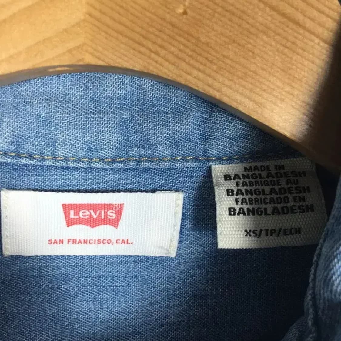 리바이스 커팅진 롱 데님 셔츠 자켓 연청 XS 1100378 상품이미지9