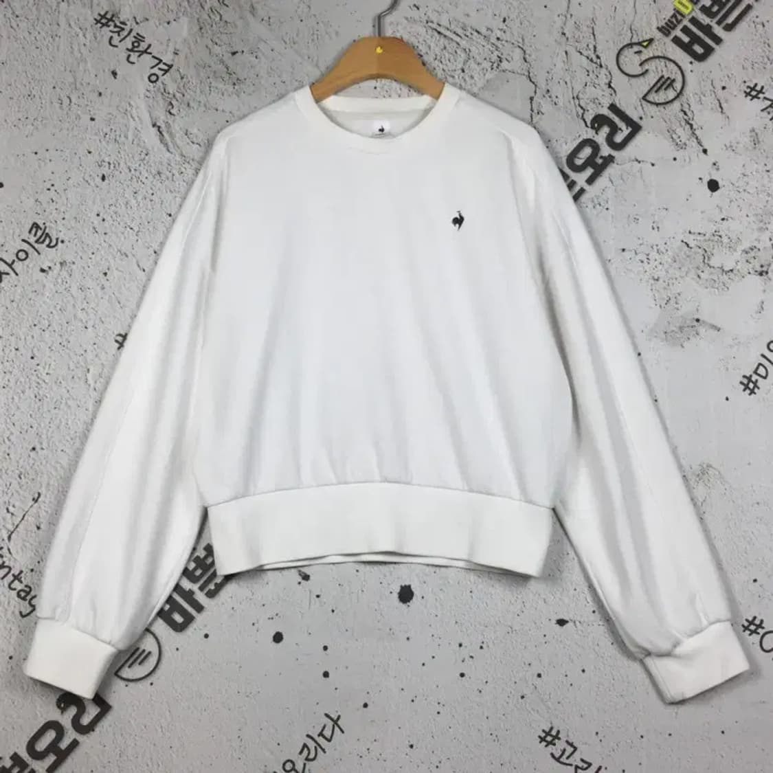 르꼬끄 여성 크롭 맨투맨  IVY 90 2200254 상품이미지1