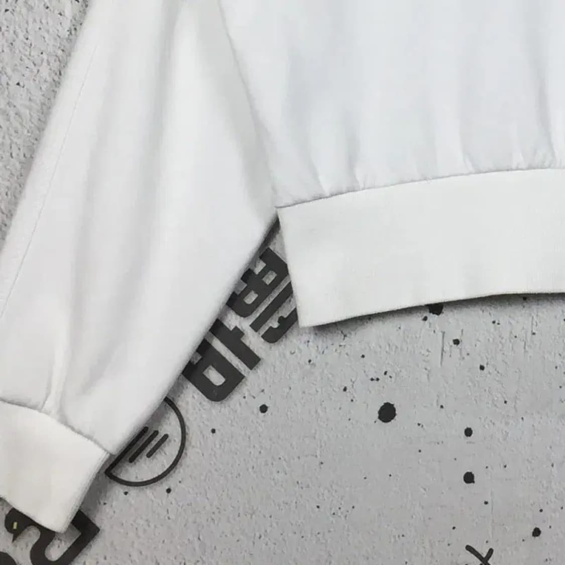 르꼬끄 여성 크롭 맨투맨  IVY 90 2200254 상품이미지7