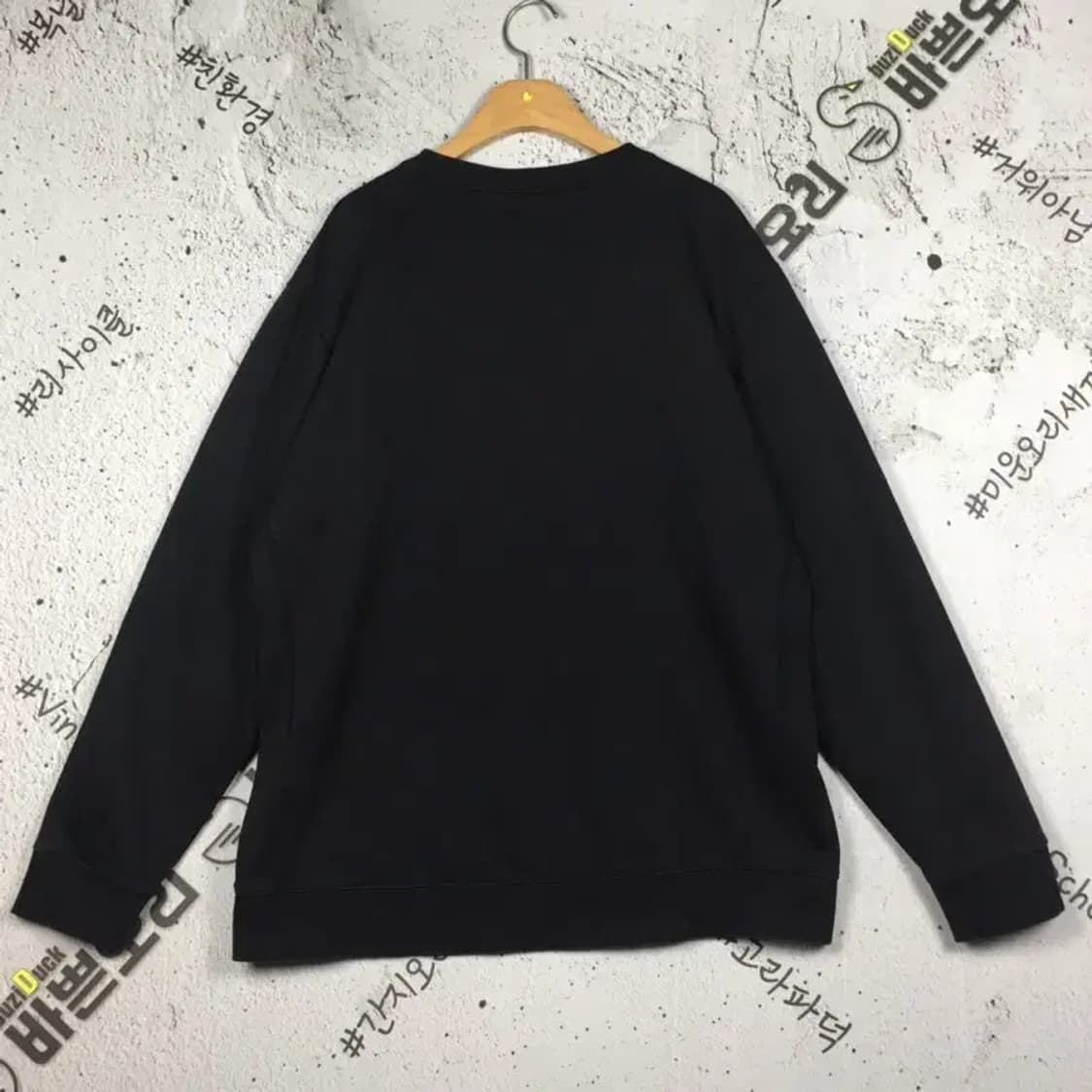 헤지스 피즈 컴포트핏 스몰로고 맨투맨 블랙 XL/10 2200253 상품이미지2