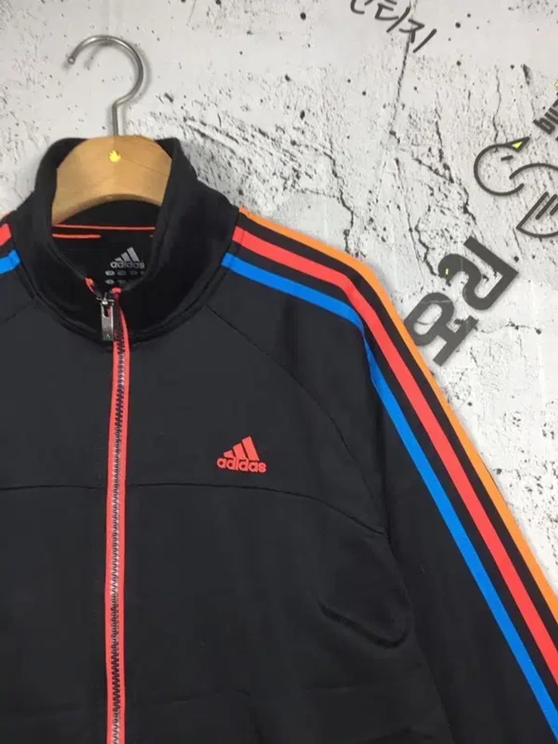 아디다스 에센셜 멀티컬러 삼선 져지 자켓 블랙 L 3100265 상품이미지4