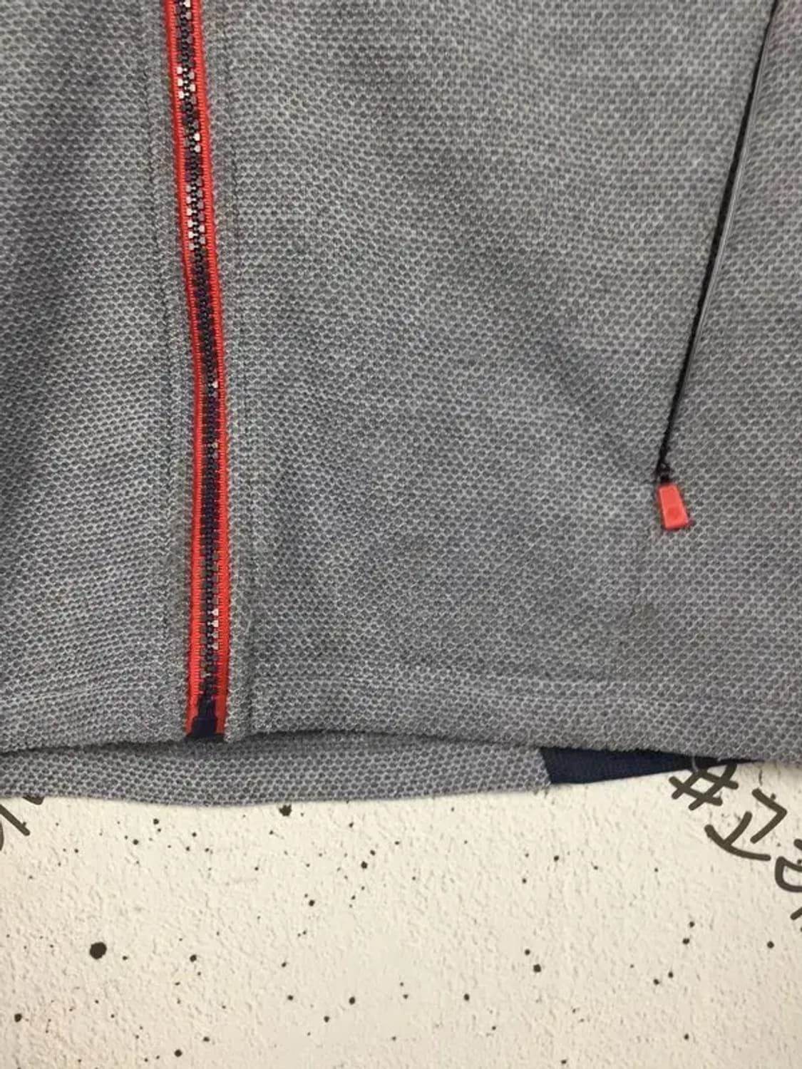 데상트 트레이닝 허니콤 플리스 탑 집업 그레이 M 3400191 상품이미지10