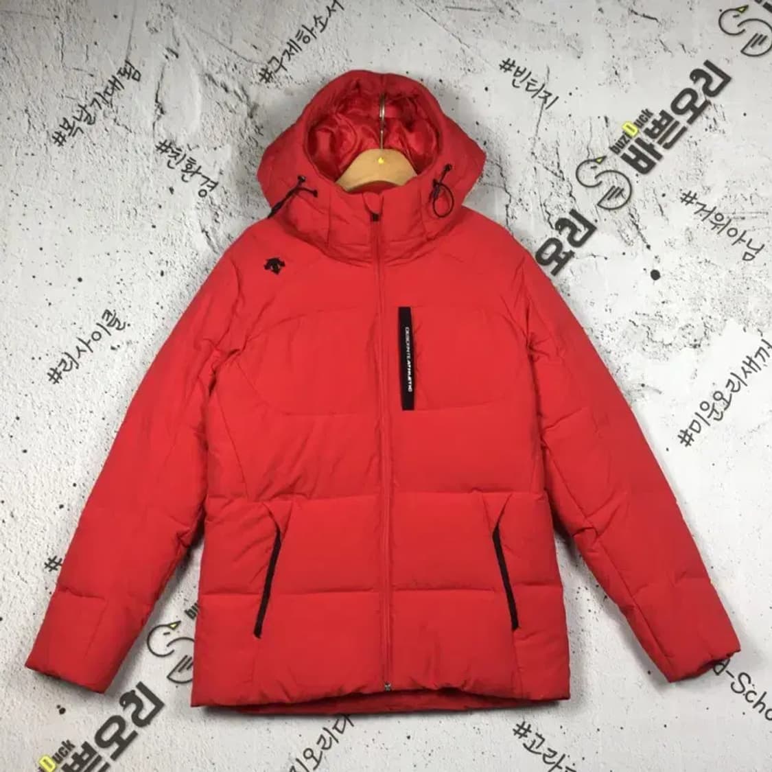 데상트 여성 덕다운 미들 패딩 점퍼 레드 90 3400195 상품이미지1