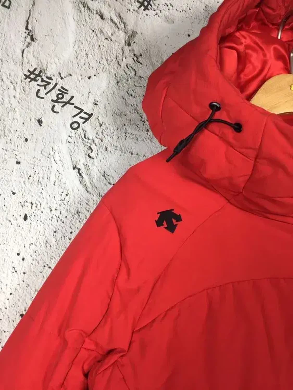 데상트 여성 덕다운 미들 패딩 점퍼 레드 90 3400195 상품이미지5