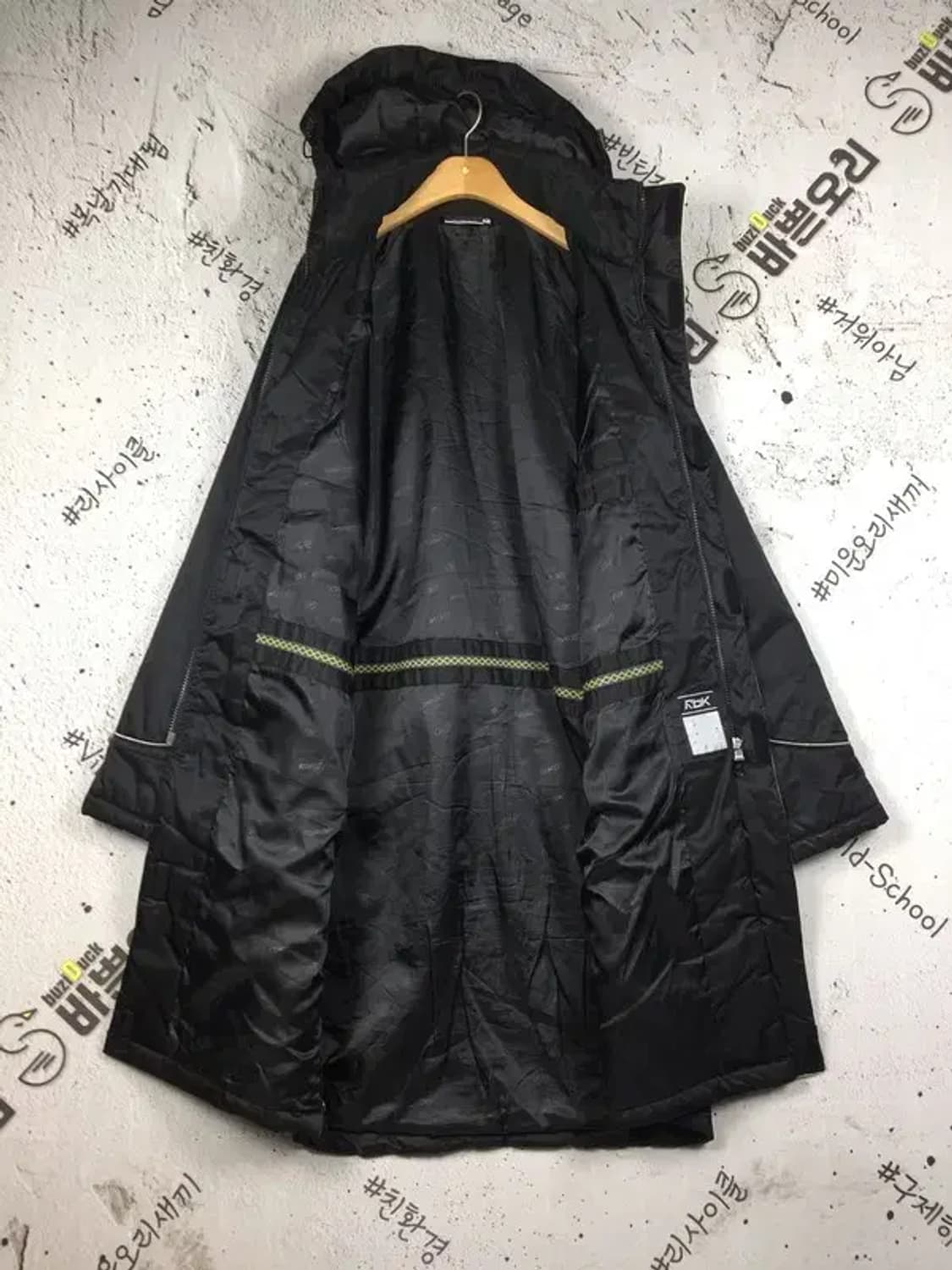 리복 올드스쿨 트레이닝 롱 패딩 블랙 100 3400198 상품이미지4