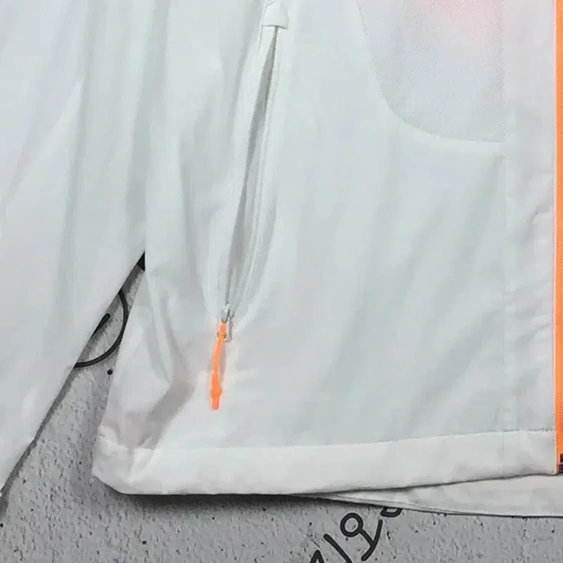 블랙야크 바람막이 집업 경량 자켓 화이트 105 3800211 상품이미지4