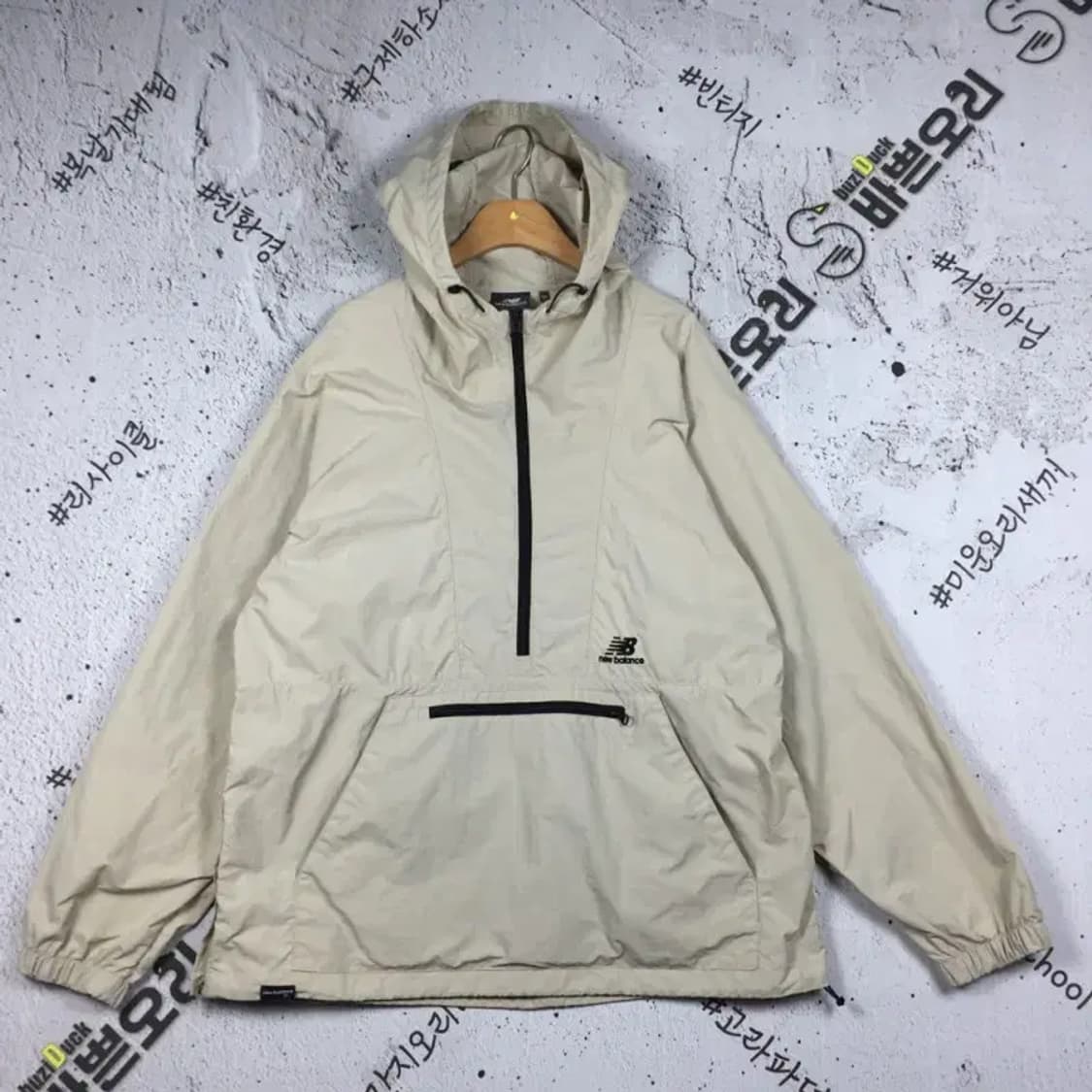 뉴발란스 UNI 에센셜 하프집업 아노락 베이지 L(100) 3800214 상품이미지1