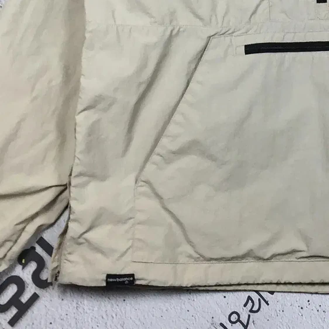뉴발란스 UNI 에센셜 하프집업 아노락 베이지 L(100) 3800214 상품이미지7