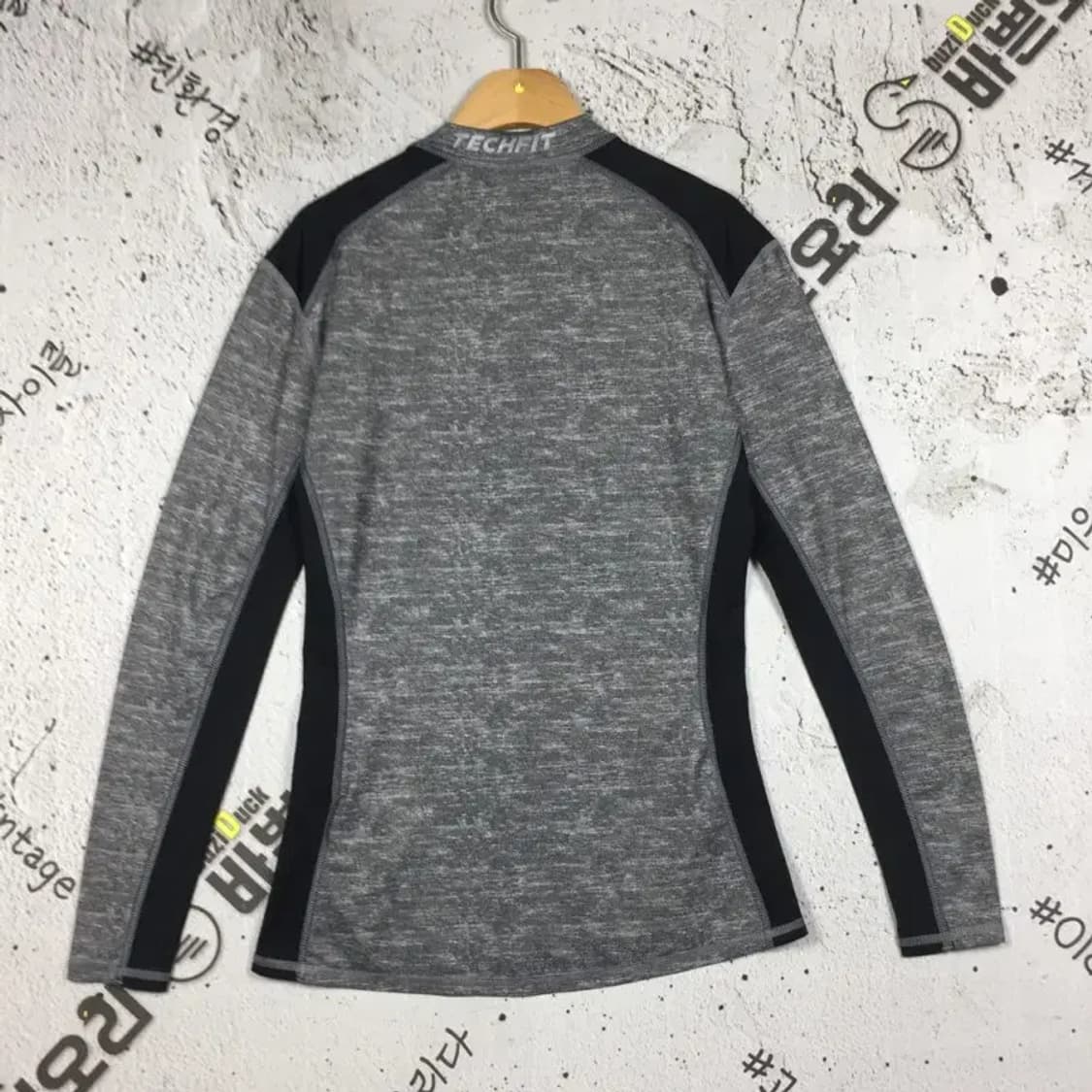 아디다스 테크핏 베이스 이너 긴팔 티 그레이 105 2100177 상품이미지2