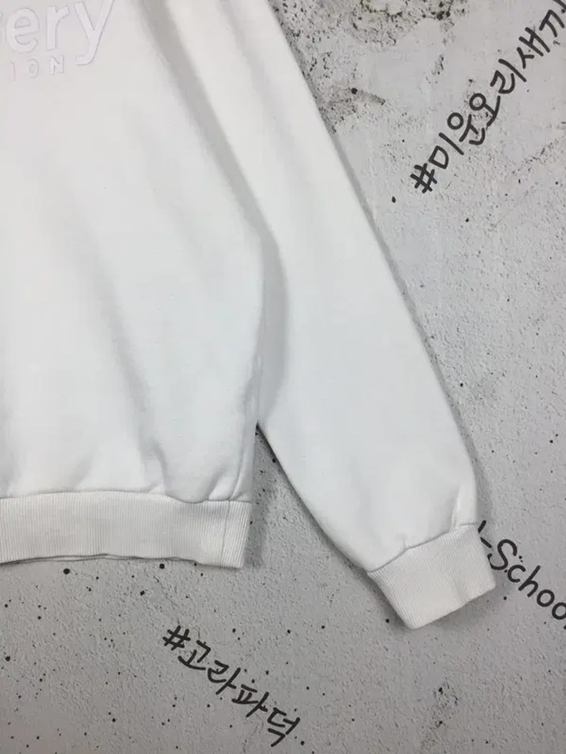 디스커버리 빅로고 기모 맨투맨 화이트 110 2200235 상품이미지6