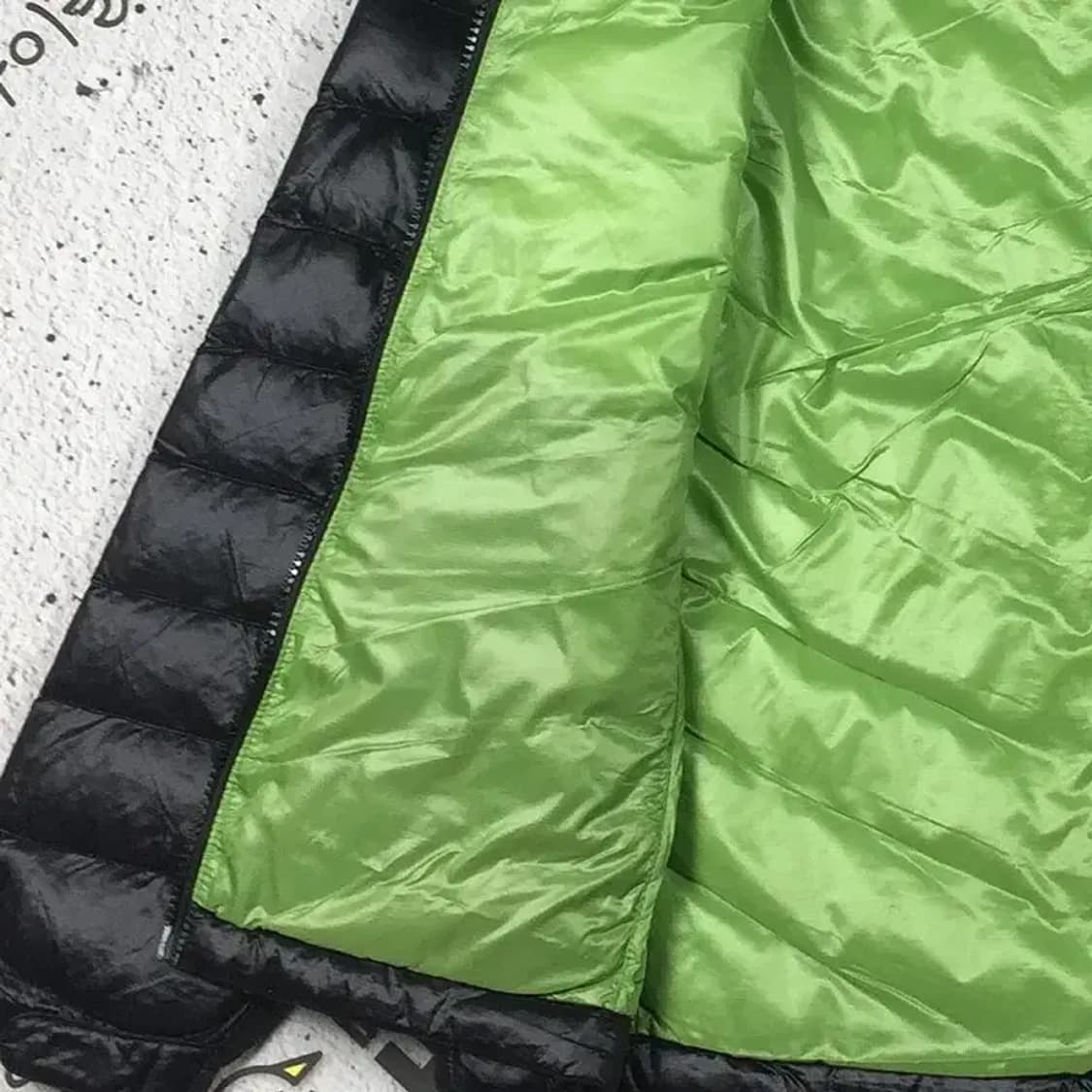 아이더 주니어 구스 경량 후드 패딩 블랙 L 3400206 상품이미지4