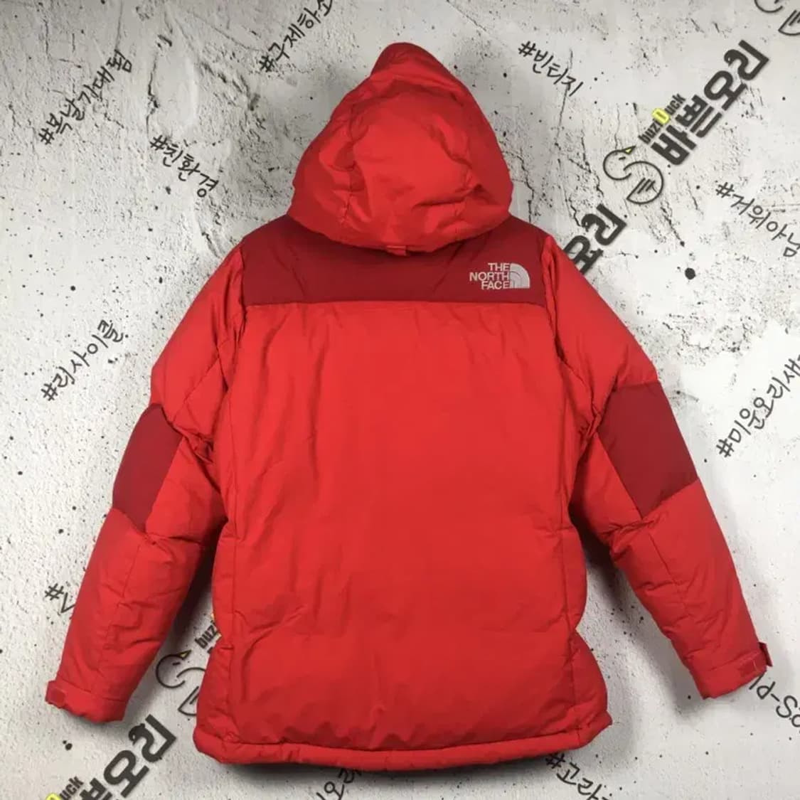 노스페이스 여성 스펙트럼 구스다운 패딩 점퍼 레드 90 3400208 상품이미지2