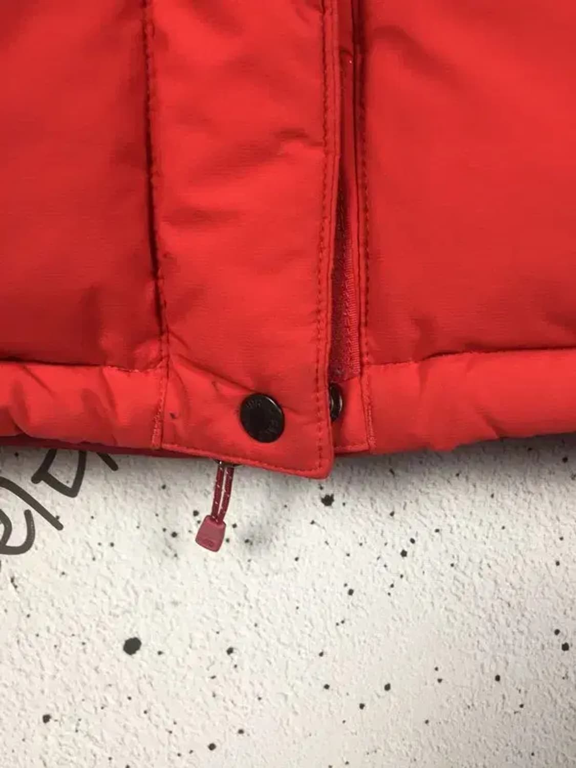 노스페이스 여성 스펙트럼 구스다운 패딩 점퍼 레드 90 3400208 상품이미지9