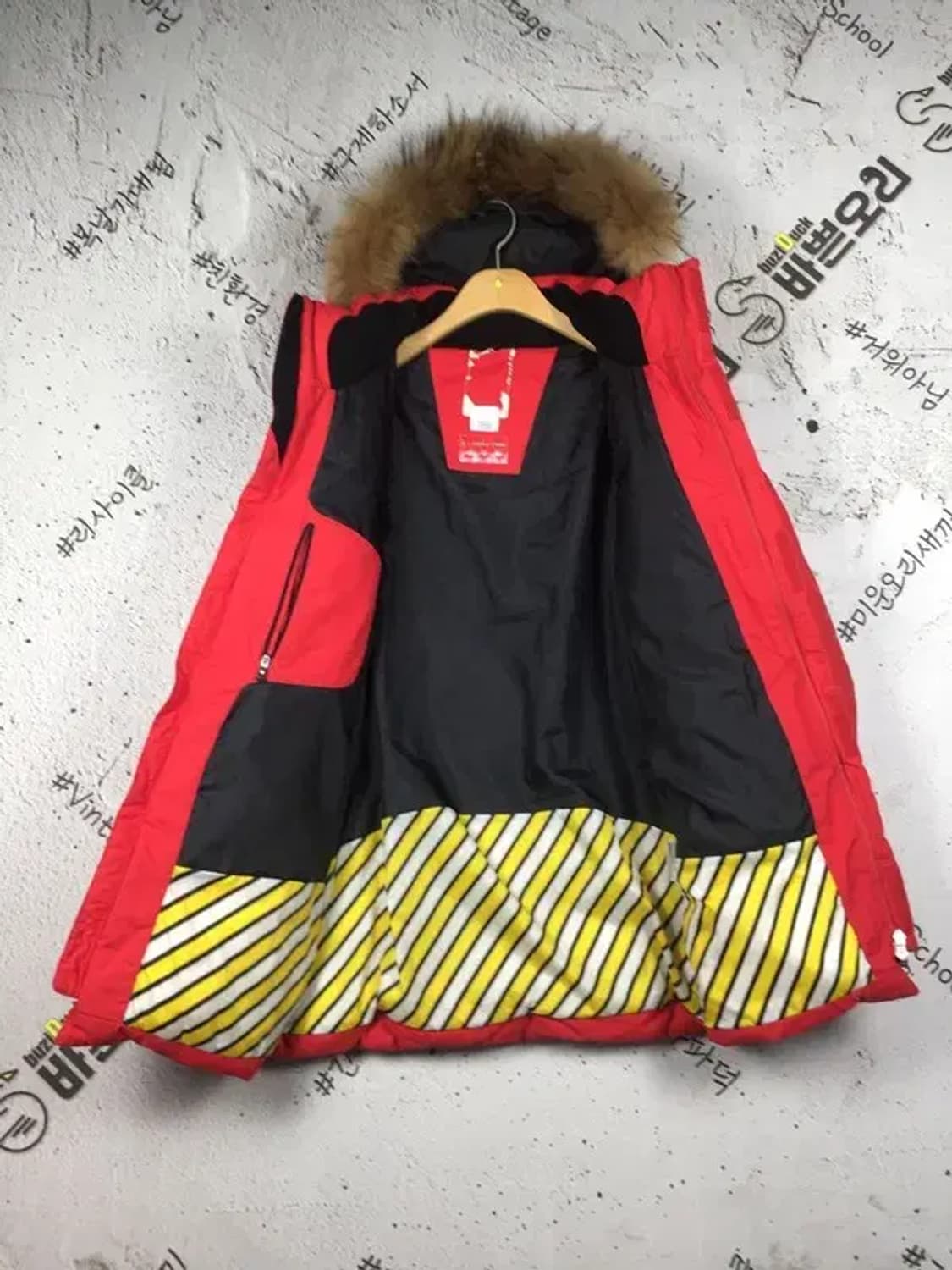 데상트 여성 캐나다 스키 아우디 덕다운 패딩 레드 85 3400217 상품이미지3