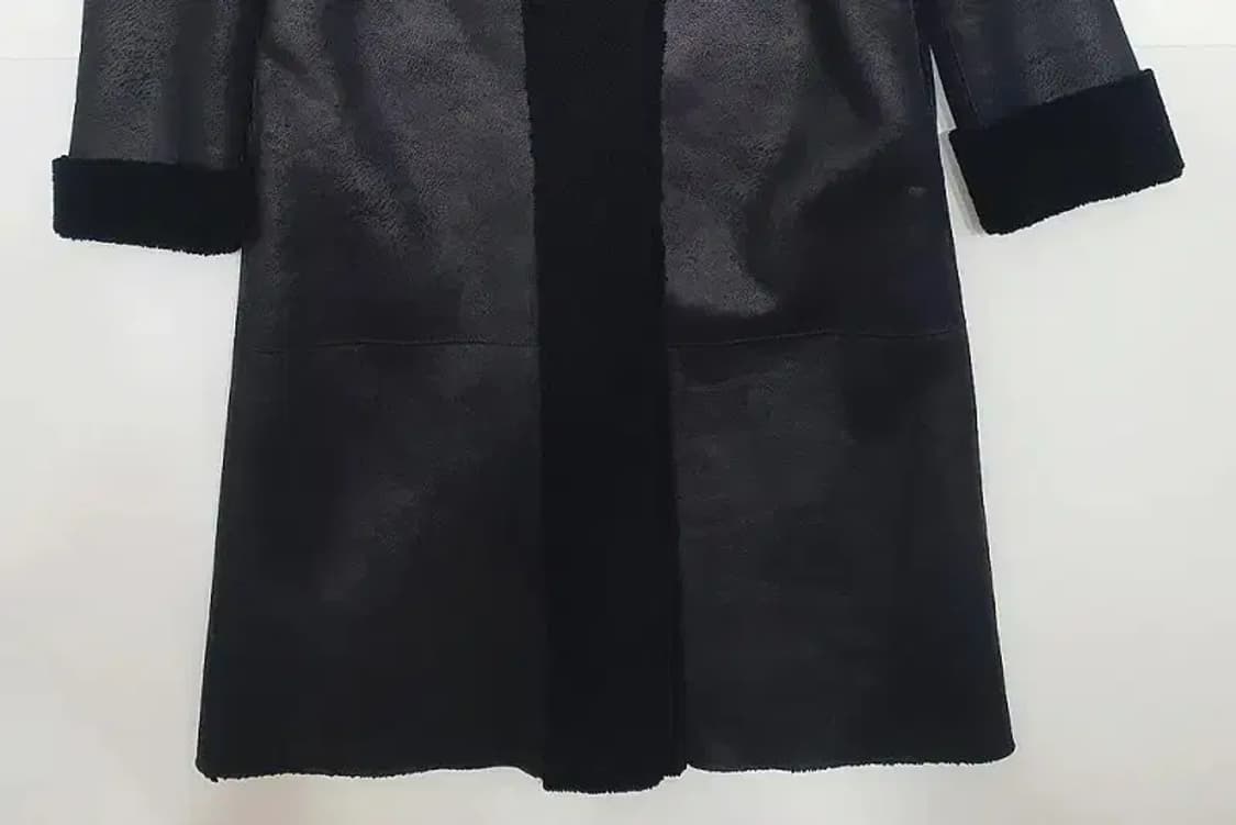 라돌체비타 블랙 무스탕 코트 블랙 3400026 상품이미지4