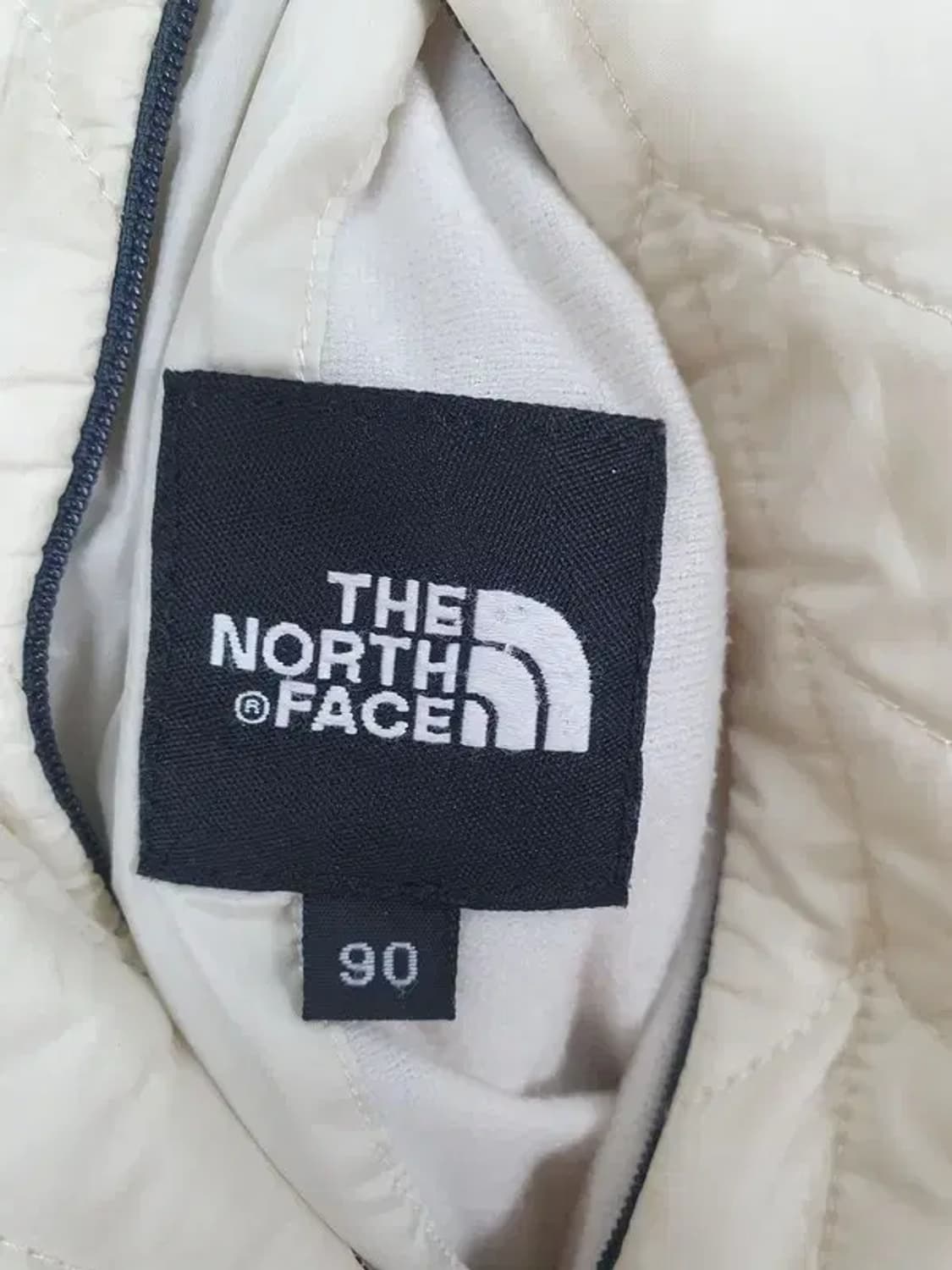 노스페이스 양면 퀄팅 패딩점퍼 코트 베이지/네이비 3400060 상품이미지9