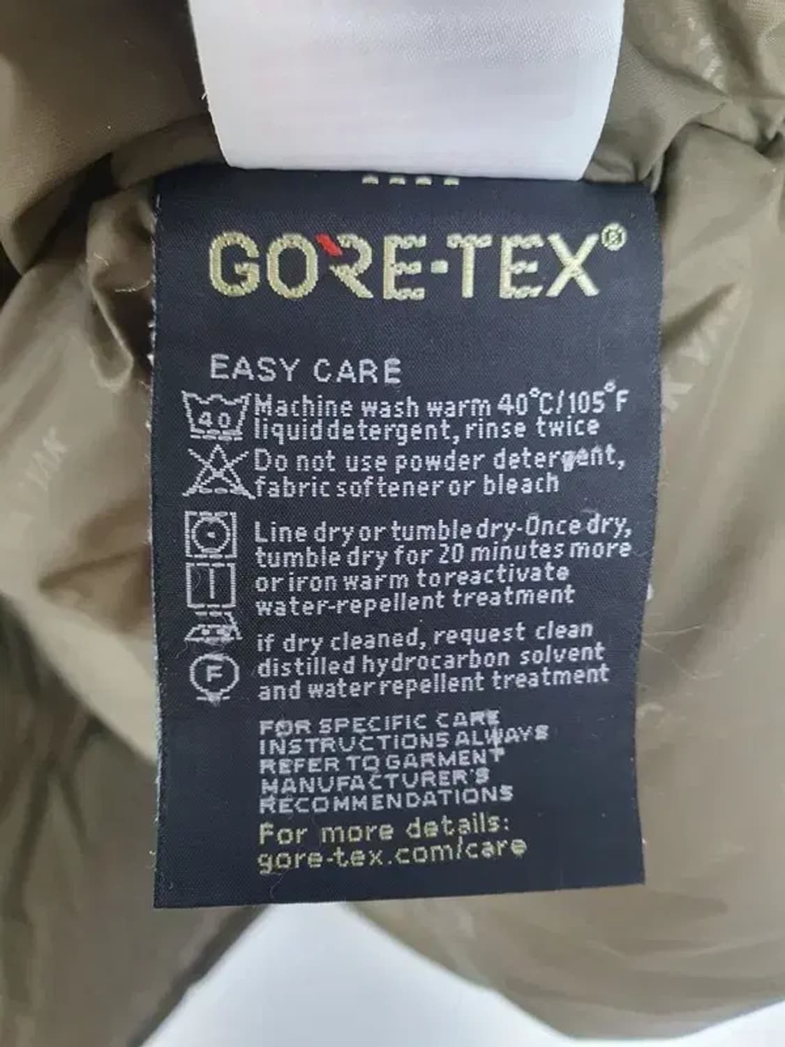 블랙야크 아이스엣지 구스다운 패딩점퍼 고어텍스 카키 3400049 상품이미지10