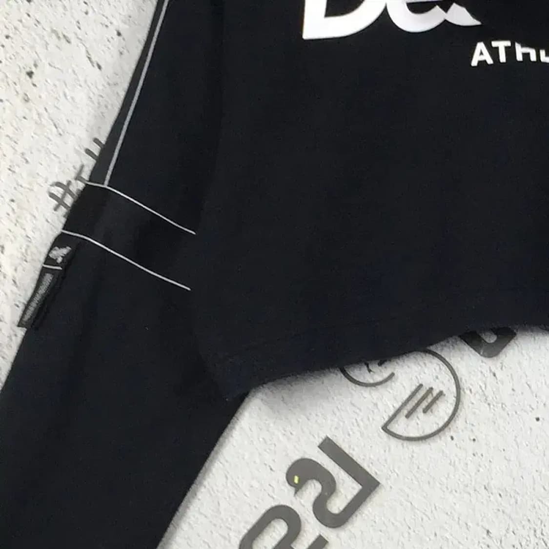 데상트 여성 오버핏 크롭 후드티 블랙 S 2300255 상품이미지6