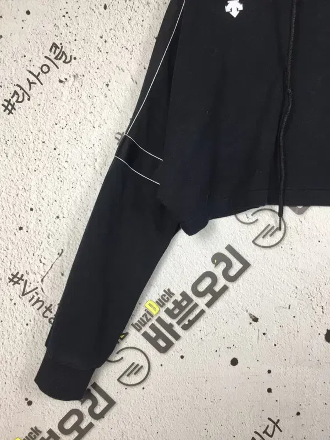 데상트 여성 오버핏 크롭 후드티 블랙 S 2300255 상품이미지7